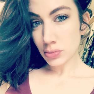 Meet your Posher, Fallon-grace